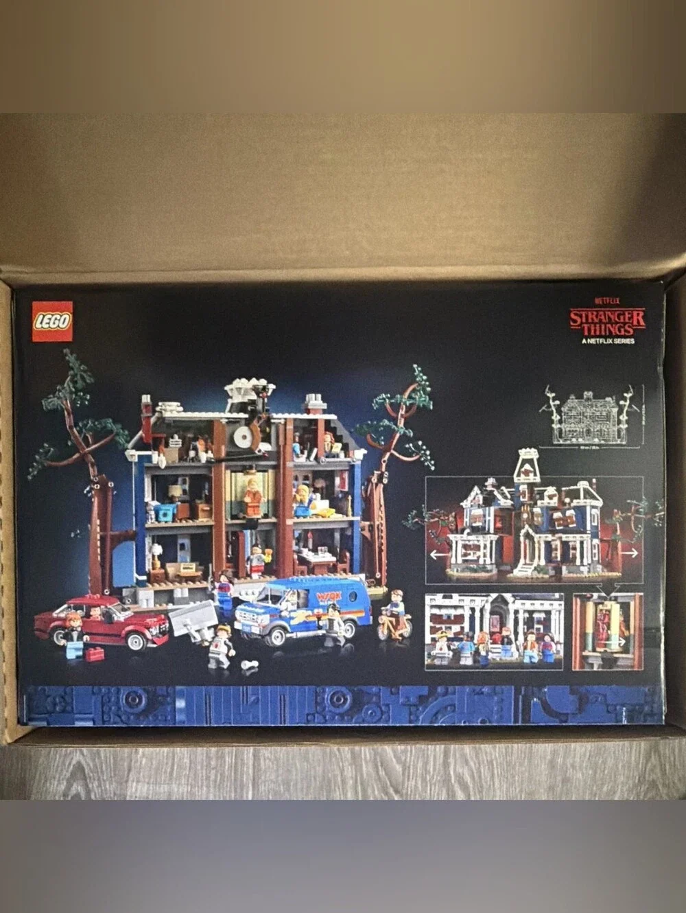 LEGO Creel House Holiday Display Set - LIMITED EDITION NEW IN BOX